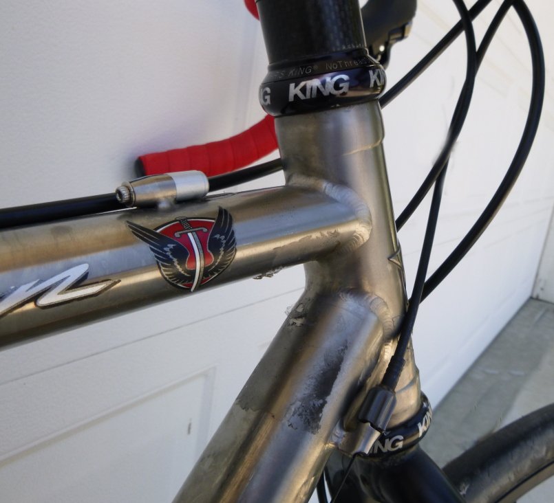 Airborne Carpe Diem headtube