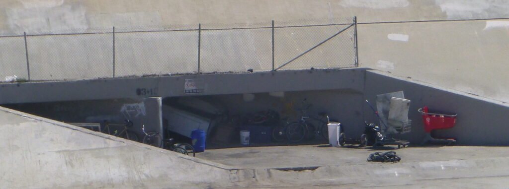 023homeless12
